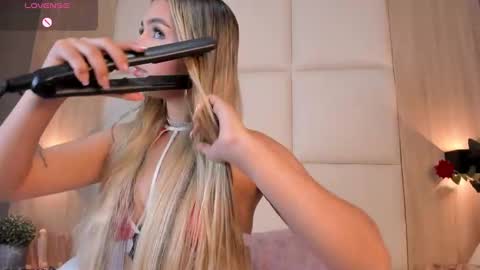 Bella cam online show from December 22, 7:21 pm