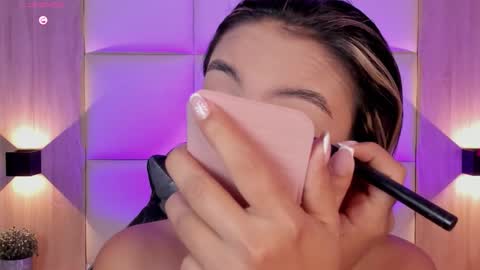 Bella cam online show from November 15, 7:32 pm