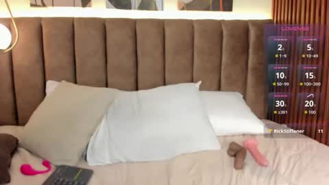 bella13_ online show from July 11, 10:22 pm