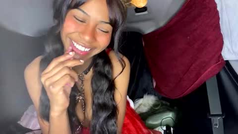 Snapshot of bella19sua chatting on November 22, 6:34 am bella19sua online show from November 22, 6:34 am