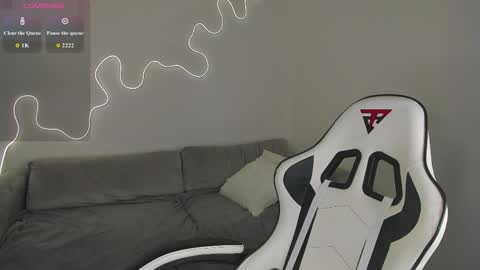 Hi I am Bella online show from March 15, 3:23 am