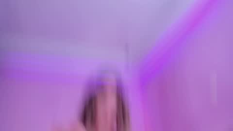 isabella online show from February 1, 1:34 am