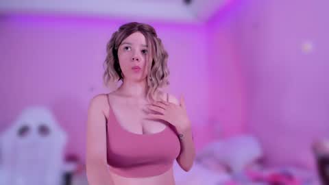 isabella online show from February 1, 11:37 pm