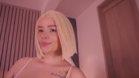 isabella online show from July 18, 10:24 pm