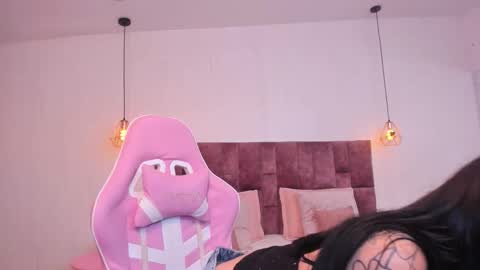 BELLA CLARCK online show from October 31, 2:45 am