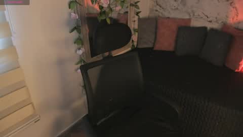 Snapshot of bella_desi chatting on May 15, 1:07 pm Dessi online show from May 15, 1:07 pm