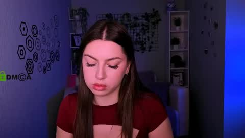 Snapshot of bella_dorn chatting on May 21, 9:16 am Bella online show from May 21, 9:16 am