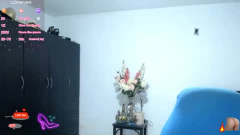 Snapshot of bella_ghisell chatting on April 12, 12:04 am Bella online show from April 12, 12:04 am