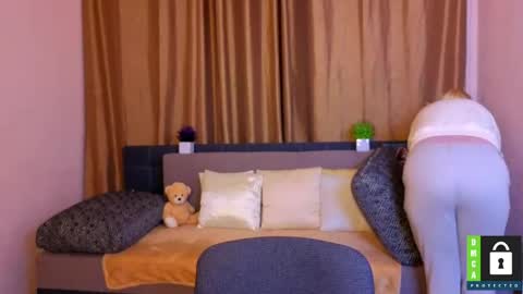 Bella online show from April 24, 11:23 am