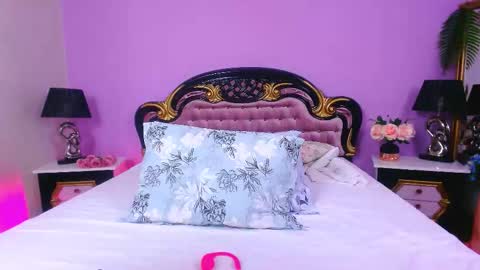 Snapshot of bella_hex chatting on September 21, 5:25 pm Bella online show from September 21, 5:25 pm