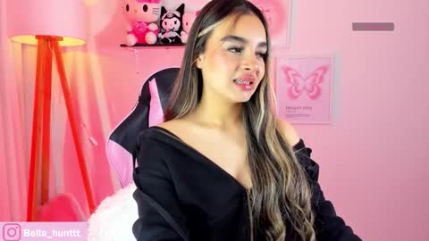 Snapshot of bella_hunteer chatting on October 18, 6:37 am bella igbella hunttt online show from October 18, 6:37 am