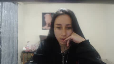 Snapshot of bella_luna34 chatting on April 14, 3:34 am bella_luna34 online show from April 14, 3:34 am