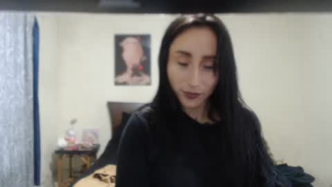 Snapshot of bella_luna34 chatting on April 16, 4:30 pm bella_luna34 online show from April 16, 4:30 pm