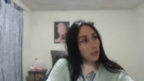 Snapshot of bella_luna34 chatting on April 22, 3:20 am bella_luna34 online show from April 22, 3:20 am