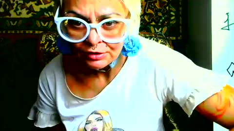 Snapshot of bella_nathalie chatting on November 12, 1:11 pm Bella Nathalie online show from November 12, 1:11 pm