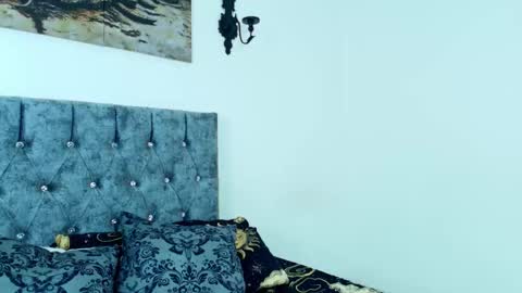 Bella online show from November 11, 1:05 am