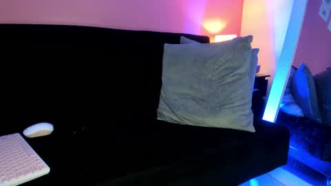 Snapshot of bella_ponce1 chatting on November 16, 12:16 am Bella Ponce online show from November 16, 12:16 am