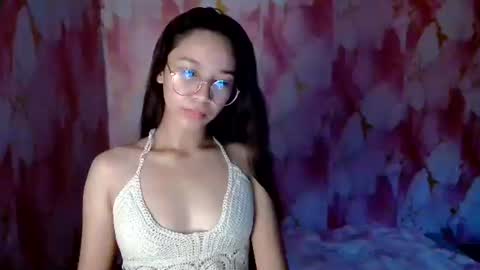 Snapshot of bella_saero chatting on June 10, 9:30 am bella online show from June 10, 9:30 am