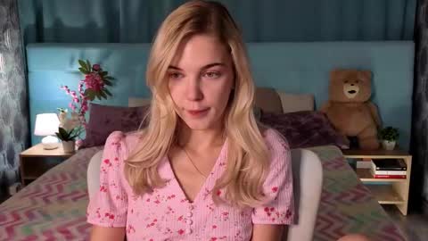 Bella online show from December 1, 12:15 am