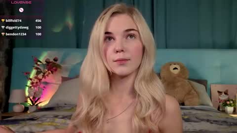 Bella online show from February 11, 1:10 am