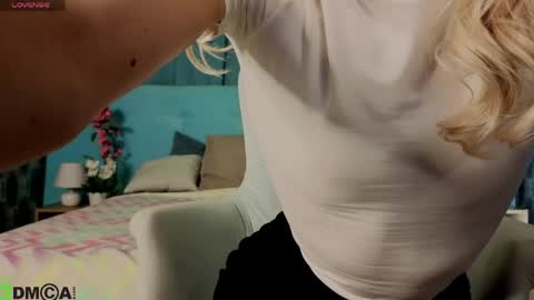 Bella online show from April 22, 12:02 am