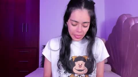 Valeria Model Independent online show from March 7, 5:04 am