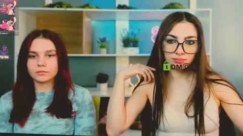 Snapshot of bella_sunshine1 chatting on March 20, 9:03 am alexa online show from March 20, 9:03 am