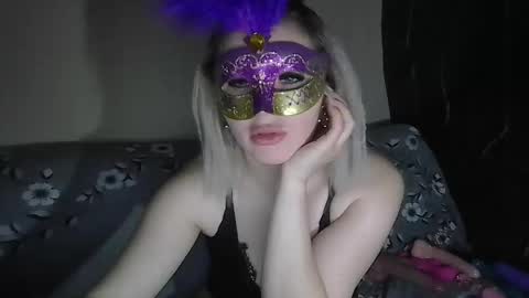 Tessy online show from May 16, 8:18 pm