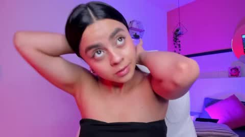 BELLA online show from April 16, 10:12 pm