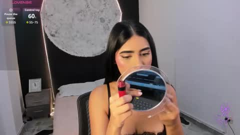 bellaastorm online show from October 16, 7:59 pm