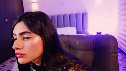 bellaastorm online show from November 27, 11:40 pm