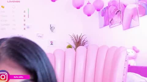 Snapshot of bellabills chatting on December 2, 1:17 pm Bella online show from December 2, 1:17 pm