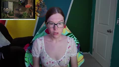 Snapshot of bellablake96 chatting on June 1, 6:20 pm BellaBlake96 online show from June 1, 6:20 pm