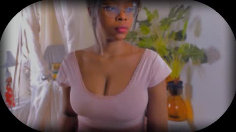 Bellah Blakes-Sarah Scrumptious Lee online show from September 21, 6:59 am