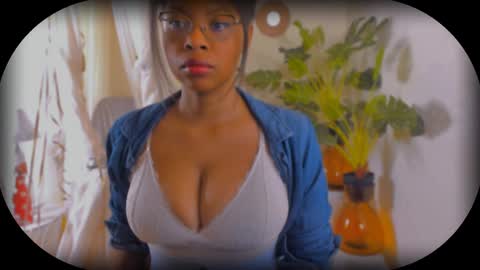 Bellah Blakes-Sarah Scrumptious Lee online show from September 23, 1:03 pm