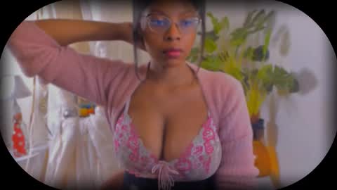 Bellah Blakes-Sarah Scrumptious Lee online show from September 27, 9:09 pm