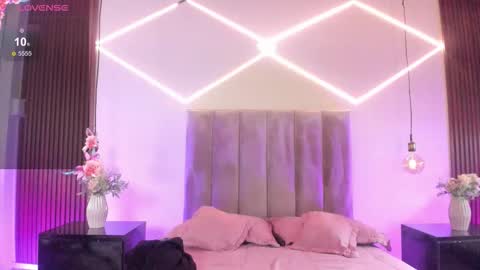 Bella Clair online show from December 4, 3:10 pm