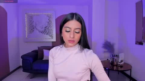 Bella online show from April 22, 3:09 am