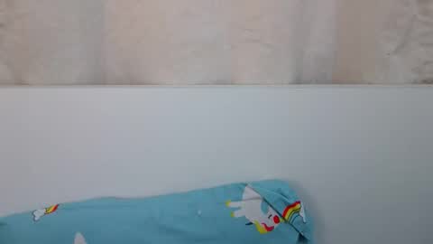 Snapshot of bellacrystall chatting on January 10, 7:54 am bellacrystall online show from January 10, 7:54 am