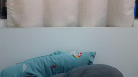 Snapshot of bellacrystall chatting on March 23, 6:39 am bellacrystall online show from March 23, 6:39 am