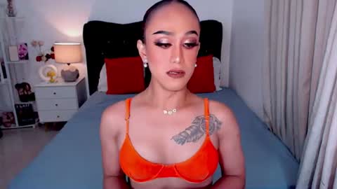 IM BELLA online show from July 13, 1:58 pm