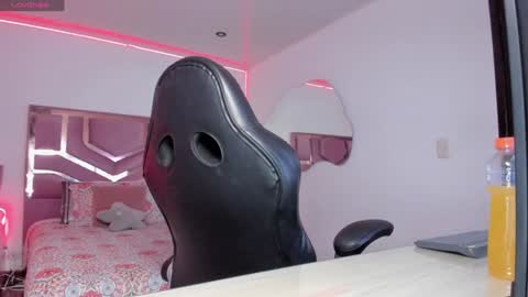 Snapshot of belladiamond18 chatting on January 21, 2:11 am TELL ME GODDESS NEXT Transmission 01122024 9PM TO 4AMColombian hour THANKS Follow me online show from January 21, 2:11 am