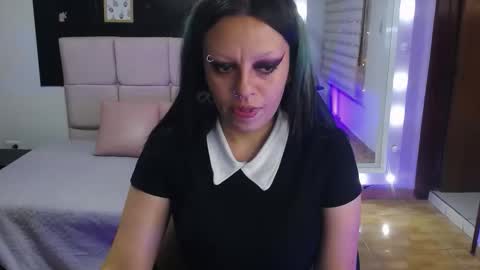 Snapshot of belladona_trix chatting on November 3, 7:26 pm belladona_trix online show from November 3, 7:26 pm