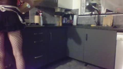 Snapshot of bellaembr chatting on July 29, 11:14 pm bellaembr online show from July 29, 11:14 pm