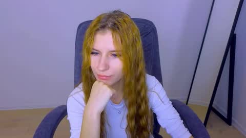 BellaFoxi online show from October 23, 11:42 am