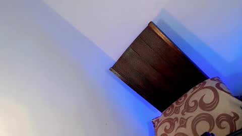 Snapshot of bellafucks1 chatting on November 12, 2:45 am Bella rowt online show from November 12, 2:45 am