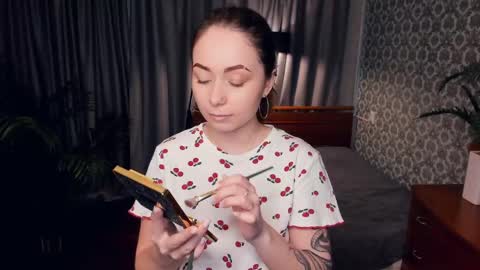 Bella online show from April 22, 8:06 am