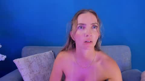 Bella Marie online show from March 8, 2:04 am