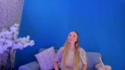 Bella Marie online show from April 11, 8:35 pm