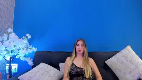 Snapshot of bellamariex chatting on June 26, 10:19 am Bella Marie online show from June 26, 10:19 am